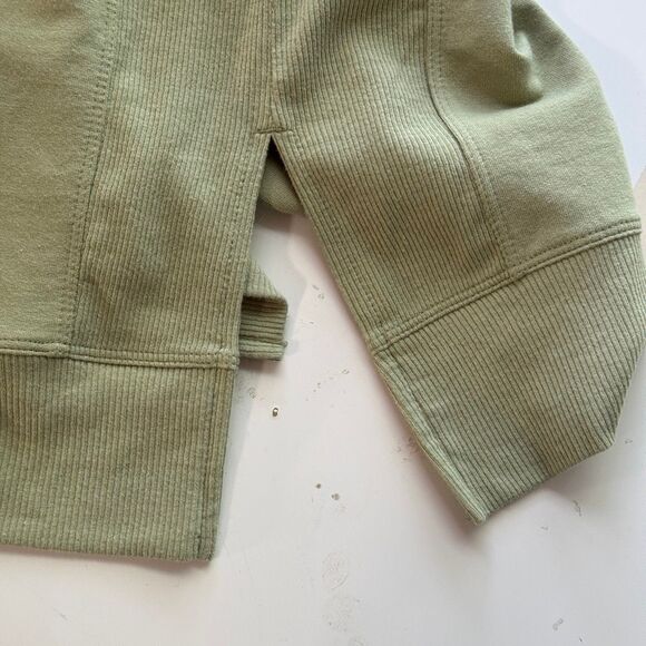 Chico's Moss Green Pullover, 3/4 Sleeve Top, Size Medium - Picture 10 of 11